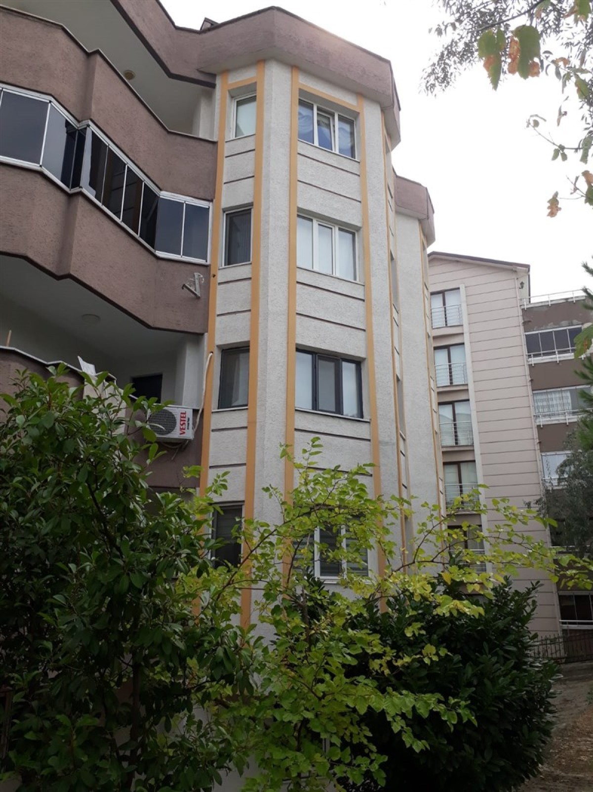 BURSA NİLÜFER BEŞEVLER DE ACİL SATILIK 4.KAT 3+1 DAİRE 3.400.000 TL